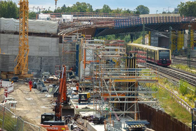 A100 Road Resurfacing of the Westend Bridge, Germany, Berlin-Westend, September 17, 2026: Construction site for the new A100 bridge over the Ringbahn tracks, built to replace the prestressed concrete structure that was demolished in the spring of 2025