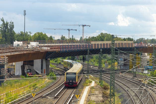 A100 Road Resurfacing of the Westend Bridge, Germany, Berlin-Westend, September 17, 2026: Construction site for the new A100 bridge over the Ringbahn tracks, built to replace the prestressed concrete structure that was demolished in the spring of 2025