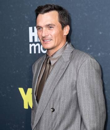 September 17, 2026, Bronx, New York, USA: Rupert Friend attends premiere of HBO Original comedy series Youth at DGA Theater in New York, NY on September 17, 2026. Bronx USA  - ZUMAr339 20260917_znp_r339_111 Copyright: xLevxRadinx