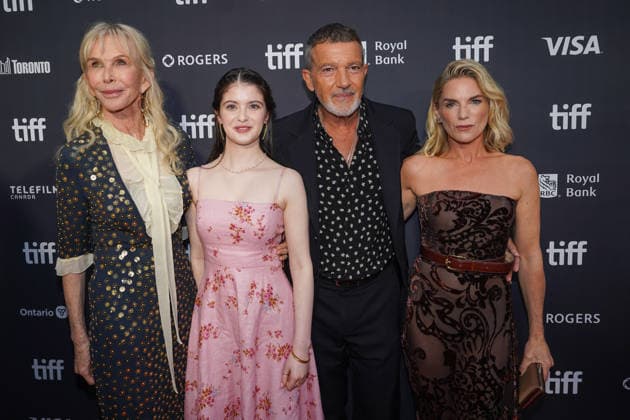 2026 Toronto International Film Festival - ˜Up Against It™ Premiere (L-R) Trudie Styler, Eden Hamilton, Antonio Banderas and Eva Birthistle attend the red carpet for ˜Up Against It™ premiere during the 2026 Toronto International Film Festival (TIFF) at Roy Thomson Hall. on September 17, 2026 in Toronto, Canada. (Photo by Leonardo Ramirez Eyepix Group) Copyright: xLeonardoxRamirez xEyepixxGroupx LR17092026-00970