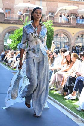 September 17, 2026, Madrid, Spain: A model parades with Malone design during the Mercedes Benz Fashion Week Madrid at Cibeles Palace in Madrid. Madrid Spain  - ZUMAs197 20260917_aaa_s197_213 Copyright: xAtilanoxGarciax