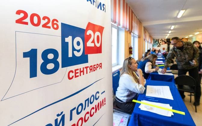 Russia Regions Parliamentary Election 9245478 18.09.2026 Members of a local electoral commission wait for voters at a polling station during elections to Russia s ninth State Duma, the lower house of parliament, and the fifth Legislative Assembly of Kamchatka Territory in Petropavlovsk-Kamchatsky, Russia. Alexandr Piragis Sputnik Petropavlovsk-Kamchatsky Kamchatka Region Russia  Copyright: xAlexandrxPiragisx