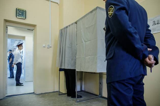 Russia. Ekaterinburg. The defendant is in the polling booth at the polling station in the pre-trial detention center No. 1. IlyaxMoskovets