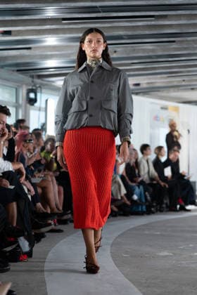 LFW - Ebay Runway Model Naomi de Monès walks the runway at the Ebay show during London Fashion Week September 2026 at The Banking Hall in London, England on September 17, 2026. Photo by LounisPhotography ABACAPRESS.COM London United Kingdom  Copyright: xLounisPhotography ABACAx