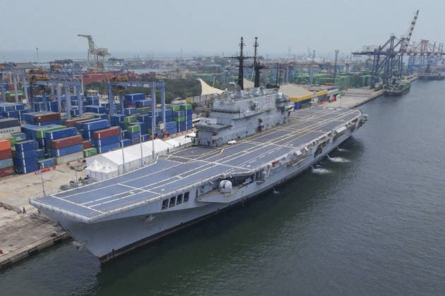 Indonesia s first aircraft carrier JAKARTA, INDONESIA - SEPTEMBER 18 : A former Italian Navy aircraft carrier, ITS Giuseppe Garibaldi, arrives at Pier 107 of Tanjung Priok port in Jakarta, Indonesia, on September 18, 2026. The through-deck aviation cruiser class ITS Giuseppe Garibaldi will be Indonesia’s first aircraft carrier, was donated by the Italian government to Indonesia and arrived after sailing for 25 days from Italy. Indonesia plans to use the vessel primarily for military operations other than war, including disaster response and humanitarian assistance, as part of efforts to strengthen and modernize the Indonesian Navy s integrated fleet weapons system. Agoes Rudianto Anadolu Jakarta Indonesia. Editorial use only. Please get i  Copyright: x2026xAnadoluxAgoesxRudiantox