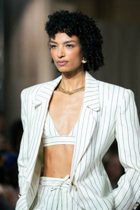LFW - Paul Costelloe Runway A model walks the runway at the Paul Costelloe show during London Fashion Week September 2026 at The Banking Hall in London, England on September 17, 2026. Photo by LounisPhotography ABACAPRESS.COM London United Kingdom  Copyright: xLounisPhotography ABACAx