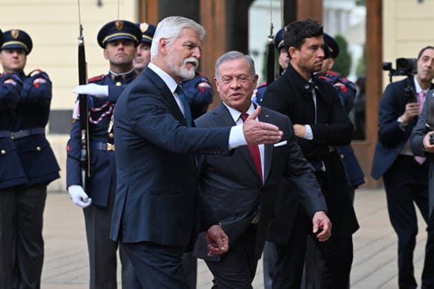 Visit by King Abdullah II of Jordan to Czechia, on September 18, 2026. Welcome ceremony at the Prague Castle. From left: Czech President Petr Pavel and King Abdullah II of Jordan. (CTKxPhoto KaterinaxSulova) CTKPhotoP2026091802498  CTKPhotoP2026091802498