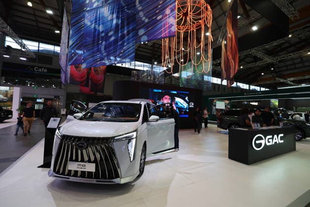 (260918) -- SYDNEY, Sept. 18, 2026 -- This photo taken on Sept. 18, 2026 shows vehicles on display at the booth of GAC at Everything Electric Sydney, a home energy and electric vehicle show, in Sydney, Australia. The show runs from Sept. 18 to 20. ) AUSTRALIA-SYDNEY-VEHICLE SHOW GongxBing 