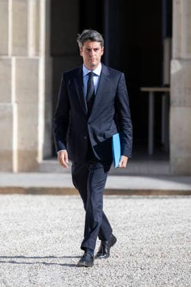 Gabriel Attal Arrives For Meeting With French President - Paris Former French Prime Minister and Candidate for French Presidential Election Gabriel Attal arrives at the Elysee Palace for a meeting with French President in Paris on September 18, 2026. Photo by Eliot Blondet ABACAPRESS.COM Paris France France  Copyright: xBlondetxEliot ABACAx