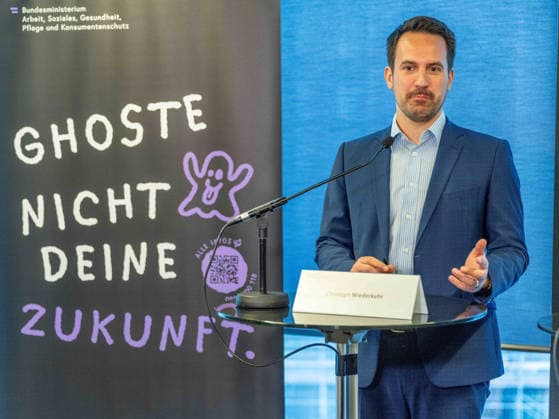 September 18, 2026 Press Conference on Compulsory Education: Christoph Wiederkehr, NEOS Federal Minister of Education, Science, and Research, on September 18, 2026, at the press conference on the midterm review of 10 Years of Education Through Age 18 at the Hotel Melia Vienna in Vienna, Vienna, Austria
