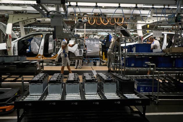Volkswagen Navarra Announces the Start of Production of the Volkswagen ID. Cross The production line for a Volkswagen ID. Cross at the Volkswagen Navarra facility on September 18, 2026, in Pamplona, Navarra, Spain. The Volkswagen Navarra plant, located in the Landaben Industrial Park in Pamplona, begins mass production today of its new all-electric SUV, the Volkswagen ID Cross, marking a key milestone in the brand’s electrification. SEPTEMBER 18, 2026 Pamplona, Navarra Pamplona, Navarra, Spain  Copyright: xEduardoxParrax 7783346