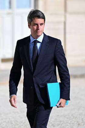 NEWS : Rencontre des dirigeants des partis avec le prÃ sident francais Ã l ElysÃ e - 18 09 2026 Candidate for French Presidential Election Gabriel Attal arrives at the Elysee Palace for a meeting with French President in Paris on September 18, 2026.  Copyright: xLionelxUrmanx