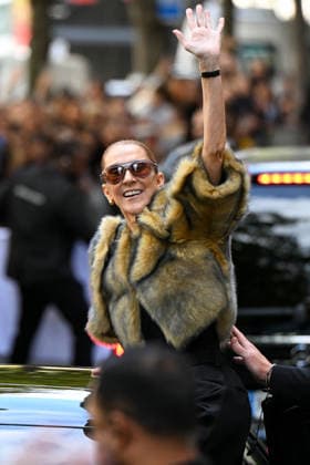Celine Dion Leaves Her Hotel - Paris Celine Dion she spend time with fans before going to the venue, at hotel Royal Monceau in Paris, France on September 18, 2026. Photo by Lionel Urman ABACAPRESS.COM Paris France  Copyright: xUrmanxLionel ABACAx