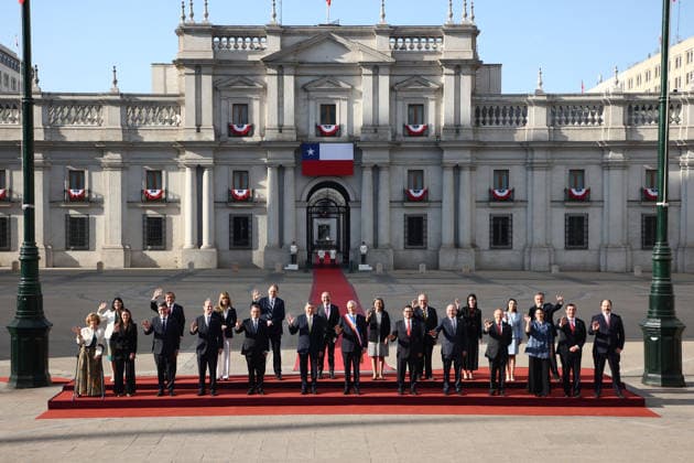Santiago, September 18, 2026: The President of the Republic, Jose Antonio Kast, participates in a traditional official photo session with ministers and undersecretaries at the Plaza de la Constitución and the Patio de los Canones. Dragomir Yankovic, Aton Chile, Santiago, Chile. Aton 1191476  Copyright: DRAGOMIRxYANKOVIC ATONxCHILE