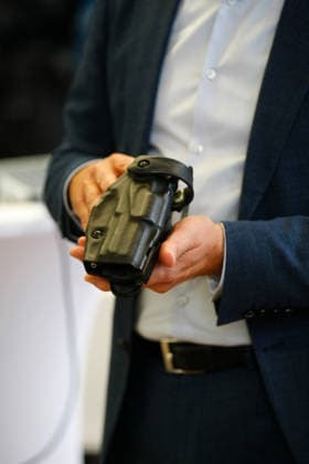 Police Unveil Holster-Tri Copyright: xMarioxGentzelx