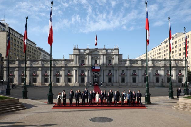 Santiago, September 18, 2026: The President of the Republic, Jose Antonio Kast, participates in a traditional official photo session with ministers and undersecretaries at the Plaza de la Constitución and the Patio de los Canones. Dragomir Yankovic, Aton Chile, Santiago, Chile. Aton 1191477  Copyright: DRAGOMIRxYANKOVIC ATONxCHILE