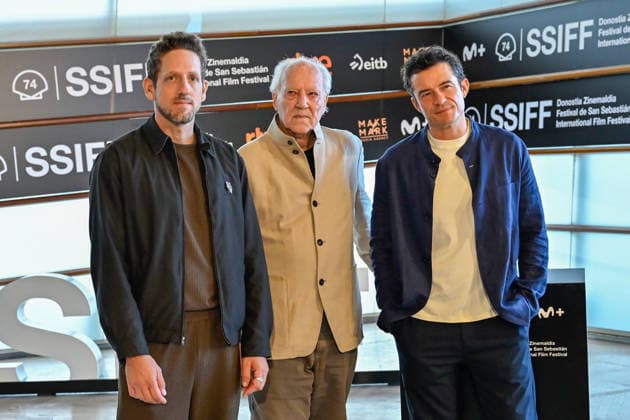 Werner Herzog Receives the Donostia Award at the San Sebastián Film Festival Director, screenwriter, producer, and actor Werner Herzog c, accompanied by producer Ariel Leon Isacovitch I and actor Orlando Bloom d, poses for the media before receiving the Donostia Award, at the Kursaal on September 18, 2026, in San Sebastián, Guipúzcoa, Basque Country, Spain. Director, screenwriter, producer, and actor Werner Herzog will receive the Donostia Award in recognition of his career during the opening gala of the San Sebastián Film Festival, which will take place September 18–26 for its 74th edition. The Festival’s highest honorary distinction for the German filmmaker will be accompanied by a screening of his new feature film, ‘Bucking Fastard’, wh  Copyright: xArnaitzxRubiox 7783878