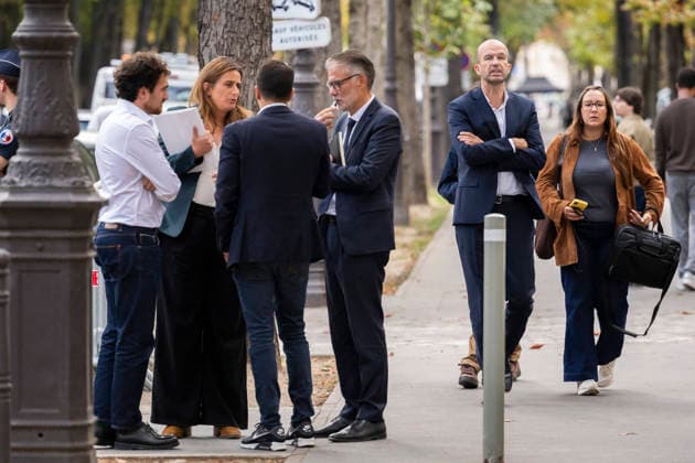 Olivier Faure Leaves Elysee Palace After Meeting With French President - Paris Marine Tondelier, Olivier Faure PS and Manuel Bompard LFI after a meeting with French President at the Elysee Palace in Paris on September 18, 2026. Photo by Eliot Blondet ABACAPRESS.COM Paris France France  Copyright: xBlondetxEliot ABACAx