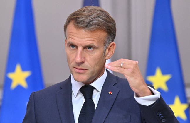 French President Emmanuel Macron speaks at a press conference following a meeting on the geopolitical situation and its consequences, which brought together candidates for the 2027 presidential election and party leaders at the Élysée Palace in Paris, France, on September 18, 2026. Emmanuel Macron called for the development of a plan to protect our critical infrastructure against Russian hybrid attacks. France’s President Emmanuel Macron addresses the audience during a press conference following a meeting with candidates for the 2027 presidential election and party leaders focused on the geopolitical situation and its consequences, at the Élysée Palace in Paris, France, on September 18, 2026. Emmanuel Macron requested the preparation of a  Copyright: xChristianxLiewigx xBestimagexChristianxLiewigx xBestimagex