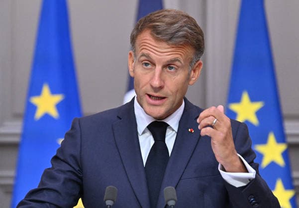 French President Emmanuel Macron speaks at a press conference following a meeting on the geopolitical situation and its consequences, which brought together candidates for the 2027 presidential election and party leaders at the Élysée Palace in Paris, France, on September 18, 2026. Emmanuel Macron called for the development of a plan to protect our critical infrastructure against Russian hybrid attacks. France’s President Emmanuel Macron addresses the audience during a press conference following a meeting with candidates for the 2027 presidential election and party leaders focused on the geopolitical situation and its consequences, at the Élysée Palace in Paris, France, on September 18, 2026. Emmanuel Macron requested the preparation of a  Copyright: xChristianxLiewigx xBestimagexChristianxLiewigx xBestimagex