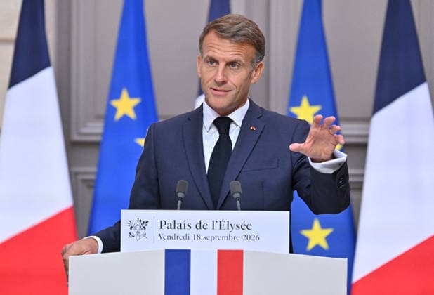 French President Emmanuel Macron speaks at a press conference following a meeting on the geopolitical situation and its consequences, which brought together candidates for the 2027 presidential election and party leaders at the Élysée Palace in Paris, France, on September 18, 2026. Emmanuel Macron called for the development of a plan to protect our critical infrastructure against Russian hybrid attacks. France’s President Emmanuel Macron addresses the audience during a press conference following a meeting with candidates for the 2027 presidential election and party leaders focused on the geopolitical situation and its consequences, at the Élysée Palace in Paris, France, on September 18, 2026. Emmanuel Macron requested the preparation of a  Copyright: xChristianxLiewigx xBestimagexChristianxLiewigx xBestimagex