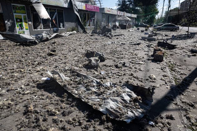 Aftermath of Russian airstrike in Sloviansk SLOVIANSK, UKRAINE - SEPTEMBER 18: A view of a destroyed shopping area following a Russian airstrike in Sloviansk, Ukraine, on September 18, 2026. Francisco Richart Anadolu Sloviansk Ukraine. Editorial use only. Please get in touch for any other usage.  Copyright: x2026xAnadoluxFranciscoxRichartx