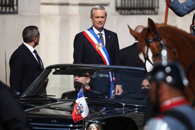 Santiago, September 18, 2026 The President of the Republic, Jose Antonio Kast, leaves La Moneda after the traditional official photo session with ministers and undersecretaries at the Plaza de la Constitución and the Patio de los Canones. Dragomir Yankovic Aton Chile, Santiago, Chile. Aton 1191486  Copyright: DRAGOMIRxYANKOVIC ATONxCHILE