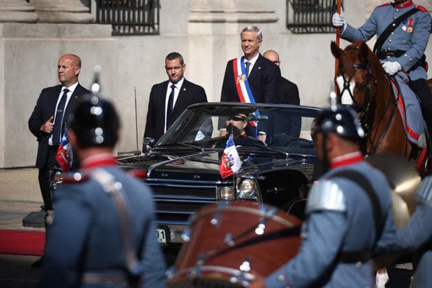 Santiago, September 18, 2026 The President of the Republic, Jose Antonio Kast, leaves La Moneda after the traditional official photo session with ministers and undersecretaries in the Plaza de la Constitución and the Patio de los Canones. Dragomir Yankovic Aton Chile, Santiago, Chile. Aton 1191491  Copyright: DRAGOMIRxYANKOVIC ATONxCHILE