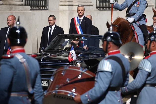 Santiago, September 18, 2026 The President of the Republic, Jose Antonio Kast, leaves La Moneda after the traditional official photo session with ministers and undersecretaries in the Plaza de la Constitución and the Patio de los Canones. Dragomir Yankovic Aton Chile, Santiago, Chile. Aton 1191489  Copyright: DRAGOMIRxYANKOVIC ATONxCHILE