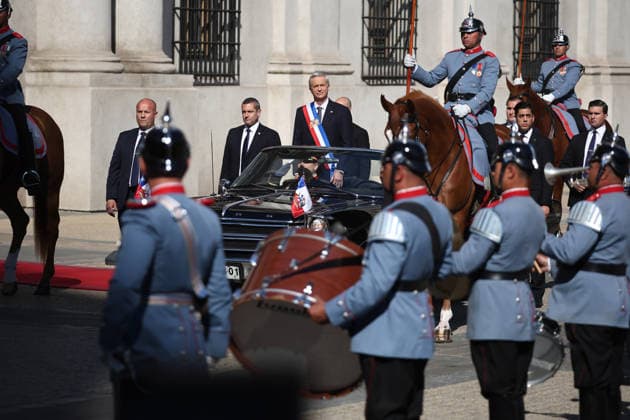 Santiago, September 18, 2026 The President of the Republic, Jose Antonio Kast, leaves La Moneda after the traditional official photo session with ministers and undersecretaries at the Plaza de la Constitución and the Patio de los Canones. Dragomir Yankovic Aton Chile, Santiago, Chile. Aton 1191490  Copyright: DRAGOMIRxYANKOVIC ATONxCHILE