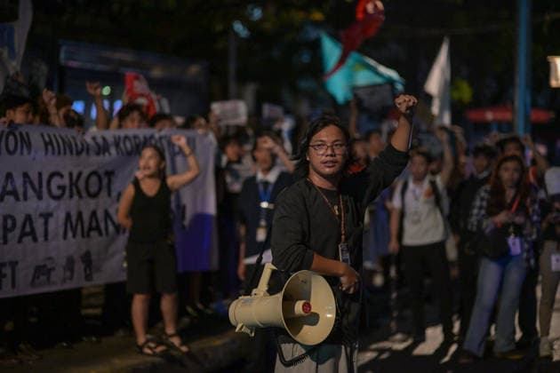 September 18, 2026, Philippines: Students from La Salle along with One Taft, a coalition of Taft-based schools, stage a Black Friday Protest on Friday at Taft Ave, Metro Manila. It coincided with the Black Friday Protests from different universities and a preparation for the mass movement on Sept. 21 for the Martial Law anniversary. Among the calls were for the alleged human rights abuses, corruption, and the Pax Silica initiative under the administration of President Ferdinand Marcos Jr. Philippines - ZUMAr240 20260918_zip_r240_017 Copyright: xMarcxDominicxRostratax