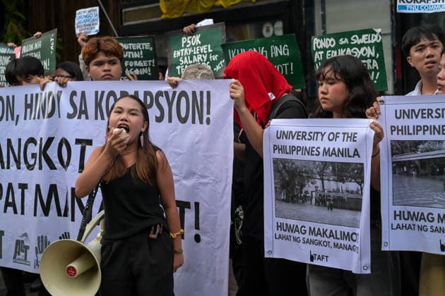 September 18, 2026, Philippines: Students from La Salle along with One Taft, a coalition of Taft-based schools, stage a Black Friday Protest on Friday at Taft Ave, Metro Manila. It coincided with the Black Friday Protests from different universities and a preparation for the mass movement on Sept. 21 for the Martial Law anniversary. Among the calls were for the alleged human rights abuses, corruption, and the Pax Silica initiative under the administration of President Ferdinand Marcos Jr. Philippines - ZUMAr240 20260918_zip_r240_006 Copyright: xMarcxDominicxRostratax