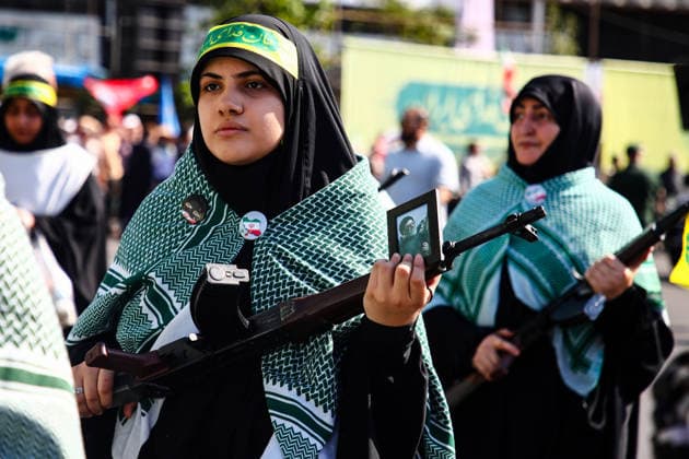 Iranians take to the streets of Tehran following US and Israeli attacks TEHRAN, IRAN - SEPTEMBER 18: (----EDITORIAL USE ONLY – MANDATORY CREDIT - IRANIAN PRESIDENCY HANDOUT - NO MARKETING NO ADVERTISING CAMPAIGNS - DISTRIBUTED AS A SERVICE TO CLIENTS----) Demonstrators fill the area between Imam Hossein Square and Revolution Square, carrying Hezbollah and Iranian flags and chanting slogans against the US and Israel in Tehran, Iran, on September 18, 2026. Iranians registered for the Self-Sacrifice campaign demonstrate under the leadership of the Basij Forces affiliated with the Islamic Revolutionary Guard Corps (IRGC) following US and Israeli attacks. Iranian Presidency Handout Anadolu Tehran Iran. Editorial use only. Please get in  Copyright: x2026xAnadoluxIranianxPresidencyx xHandoutx
