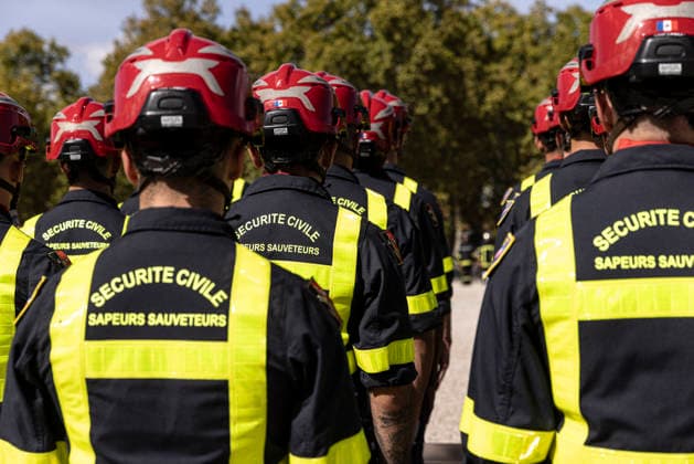 Laurent Nunez Presides Over A Tribute To Two Firefighters Who Died In Wildfires - Bordeaux Bordeaux, Gironde, Nouvelle-Aquitaine, France, 18 September 2026. Civil protection personnel and delegations from the fire service are taking part in the national tribute to Warrant Officers Anthony Berthome and Wilfried Schmitter, who died in the line of duty during a fire in Merignac on 21 July 2026. Photo by Stephane Duprat ABACAPRESS.COM Bordeaux NOUVELLE-AQUITAINE France  Copyright: xDupratxStephane ABACAx