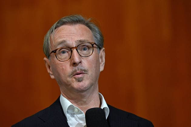 Press conference to introduce the designated artistic director of the Salzburg Festival at the Großes Festspielhaus in Salzburg, photographed on September 18, 2026. The photo shows the designated artistic director of the Salzburg Festival, effective January 1, 2027, the Belgian Peter de Caluwe, in a portrait from 2026. Press c