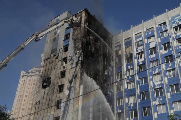 Firefighters respond after attacks in Odesa ODESA, UKRAINE - SEPTEMBER 18: Firefighters are dispatched to the scene after two consecutive attacks hit the central part of Odesa, Ukraine, on September 18, 2026. The second strike occurs while emergency and rescue services are working to deal with the aftermath of the first attack and assist people. Arthur Shvits Anadolu Odesa Ukraine. Editorial use only. Please get in touch for any other usage.  Copyright: x2026xAnadoluxArthurxShvitsx