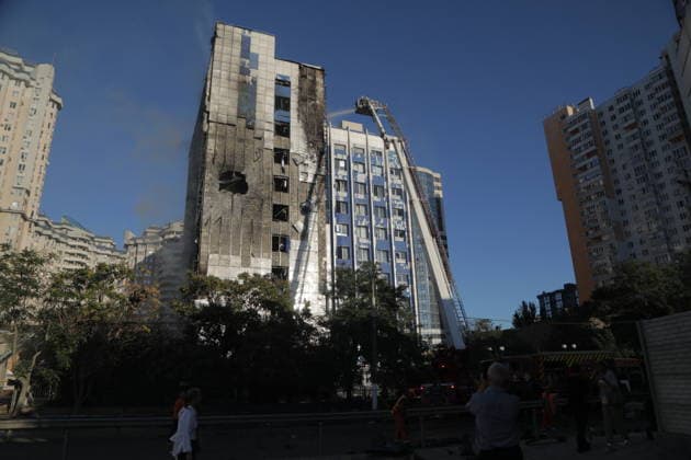 Firefighters respond after attacks in Odesa ODESA, UKRAINE - SEPTEMBER 18: Firefighters are dispatched to the scene after two consecutive attacks hit the central part of Odesa, Ukraine, on September 18, 2026. The second strike occurs while emergency and rescue services are working to deal with the aftermath of the first attack and assist people. Arthur Shvits Anadolu Odesa Ukraine. Editorial use only. Please get in touch for any other usage.  Copyright: x2026xAnadoluxArthurxShvitsx