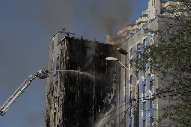 Firefighters respond after attacks in Odesa ODESA, UKRAINE - SEPTEMBER 18: Firefighters are dispatched to the scene after two consecutive attacks hit the central part of Odesa, Ukraine, on September 18, 2026. The second strike occurs while emergency and rescue services are working to deal with the aftermath of the first attack and assist people. Arthur Shvits Anadolu Odesa Ukraine. Editorial use only. Please get in touch for any other usage.  Copyright: x2026xAnadoluxArthurxShvitsx