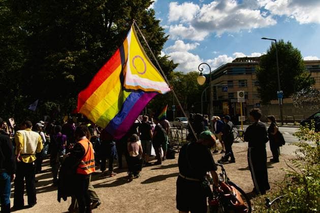 September 18, 2026, Berlin, Germany: BERLIN, GERMANY, SEPTEMBER 18, 2026: LGBTQ+ activists and supporters demonstrate outside the Turkish Embassy in Berlin in solidarity with LGBTQ+ communities in Turkey following a series of raids and arrests targeting activists and organizations. Demonstrators called for the release of those detained and condemned the Turkish authoritiesÃ¢â‚¬â ¢ recent actions against LGBTQ+ groups. Turkish authorities have carried out coordinated raids across multiple provinces as part of investigations involving LGBTQ+ organizations and activists. Berlin Germany - ZUMAq101 20260918_zna_q101_057 Copyright: xAndro SxTrujillox