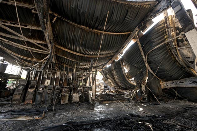 The Amstor shopping centre is destroyed by a Russian drone attack in the Khortytskyi district, Zaporizhzhia, Ukraine, September 18, 2026. Rescuers extinguished a fire covering more than 10,000 square metres. The constant threat of repeated Russian strikes hampered operations, forcing firefighters to retreat to shelters. The shopping centre was destroyed, and one person was injured. (Photo by Dmytro Smolienko Ukrinform) Russian army strikes shopping centre in Zaporizhzhia  Copyright: xDmytroxSmolienkox