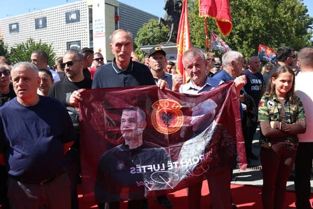 Protests continue in Pristina over KLA commanders war crimes trial PRISTINA, KOSOVO - SEPTEMBER 18: Demonstrators protest the convictions and prison sentences handed down to former commanders of the Kosovo Liberation Army (KLA), including former Kosovo President Hashim Thaci, in a war crimes trial, in Pristina, Kosovo, on September 18, 2026. Erkin Keci Anadolu Pristina Kosovo. Editorial use only. Please get in touch for any other usage.  Copyright: x2026xAnadoluxErkinxKecix