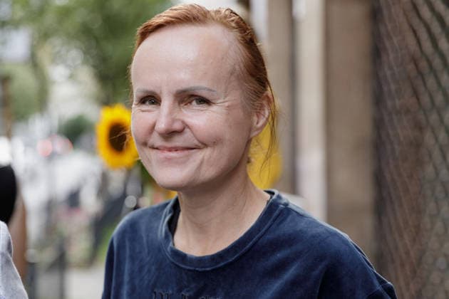 Former Belarusian political prisoners arriving in Warsaw, Poland - 18 Sep 2026 Liudmila Chekina, former CEO of Tut.by media, smiles near the Belarusian Solidarity Center. Twenty-five Belarusian political prisoners were released on September 16 following talks between U.S. President Donald Trump s Special Envoy John Coale and Belarusian leader Alexander Lukashenko in Minsk. The released prisoners were taken to Lithuania, with 10 later travelling to Poland. The group arrived in Warsaw on September 18 following discussions between Belarusian democratic forces and the Polish government. Warsaw Poland Copyright: xVolhaxShukailax xSOPAxImagesx VSHUKAILA_4871