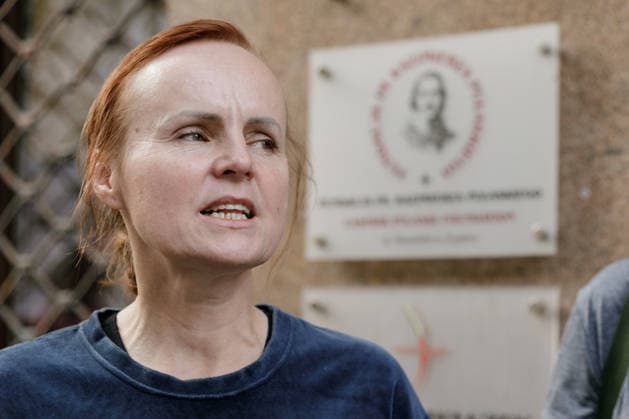 Former Belarusian political prisoners arriving in Warsaw, Poland - 18 Sep 2026 Liudmila Chekina, former CEO of Tut.by media, speaks to her colleagues near the Belarusian Solidarity Center. Twenty-five Belarusian political prisoners were released on September 16 following talks between U.S. President Donald Trump s Special Envoy John Coale and Belarusian leader Alexander Lukashenko in Minsk. The released prisoners were taken to Lithuania, with 10 later travelling to Poland. The group arrived in Warsaw on September 18 following discussions between Belarusian democratic forces and the Polish government. Warsaw Poland Copyright: xVolhaxShukailax xSOPAxImagesx VSHUKAILA_4910