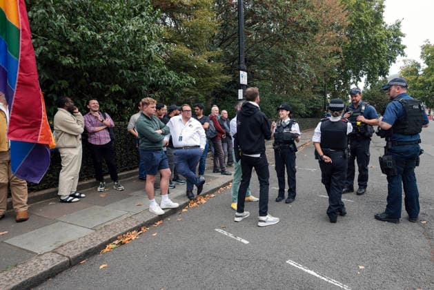 . 18 09 2026. London, United Kingdom. Peter Tatchell Attends rotest at Turkish Embassy. Protests at Turkish Embassy & Trafalgar Square following Turkish police arresting dozens of people as part of the government s recent crackdown on LGBTQ+ activists and venues.  xMartynxWheatleyx xi-Imagesx IIM-27016-0001