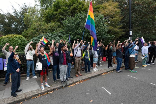 . 18 09 2026. London, United Kingdom. Peter Tatchell Attends rotest at Turkish Embassy. Protests at Turkish Embassy & Trafalgar Square following Turkish police arresting dozens of people as part of the government s recent crackdown on LGBTQ+ activists and venues.  xMartynxWheatleyx xi-Imagesx IIM-27016-0009