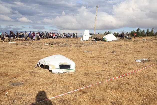 Training aircraft crashes in Kenya, two people lose their lives KAJIADO, KENYA - SEPTEMBER 18: A view of the aircraft as emergency teams inspect the crash site after a training aircraft crashes in Kipeto, Kajiado County, Kenya, on September 18, 2026. Two people lost ther lives in the crash. Lucas Mukasa Anadolu Kajiado Kenya. Editorial use only. Please get in touch for any other usage.  Copyright: x2026xAnadoluxLucasxMukasax