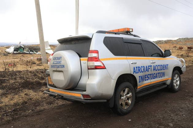 Training aircraft crashes in Kenya, two people lose their lives KAJIADO, KENYA - SEPTEMBER 18: Emergency teams inspect the crash site after a training aircraft crashes in Kipeto, Kajiado County, Kenya, on September 18, 2026. Two people lost ther lives in the crash. Lucas Mukasa Anadolu Kajiado Kenya. Editorial use only. Please get in touch for any other usage.  Copyright: x2026xAnadoluxLucasxMukasax