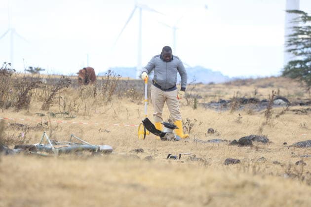 Training aircraft crashes in Kenya, two people lose their lives KAJIADO, KENYA - SEPTEMBER 18: Emergency teams inspect the crash site after a training aircraft crashes in Kipeto, Kajiado County, Kenya, on September 18, 2026. Two people lost ther lives in the crash. Lucas Mukasa Anadolu Kajiado Kenya. Editorial use only. Please get in touch for any other usage.  Copyright: x2026xAnadoluxLucasxMukasax