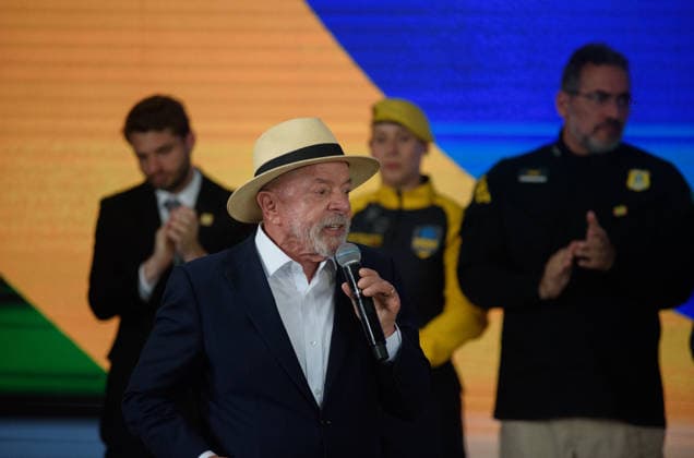 Brazilian President Luiz Inacio Lula da Silva announces security investments in Rio de Janeiro RIO DE JANEIRO, BRAZIL - SEPTEMBER 18: Brazil s President and reelection candidate Luiz Inacio Lula da Silva speaks during a ceremony announcing investments in security at the headquarters of the Federal Highway Police in Rio de Janeiro, Brazil, on September 18, 2026. Fabio Teixeira Anadolu Rio de Janeiro Brazil. Editorial use only. Please get in touch for any other usage.  Copyright: x2026xAnadoluxFabioxTeixeirax