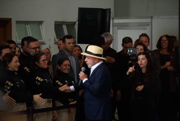 Brazilian President Luiz Inacio Lula da Silva announces security investments in Rio de Janeiro RIO DE JANEIRO, BRAZIL - SEPTEMBER 18: Brazil s President and reelection candidate Luiz Inacio Lula da Silva speaks during a ceremony announcing investments in security at the headquarters of the Federal Highway Police in Rio de Janeiro, Brazil, on September 18, 2026. Fabio Teixeira Anadolu Rio de Janeiro Brazil. Editorial use only. Please get in touch for any other usage.  Copyright: x2026xAnadoluxFabioxTeixeirax